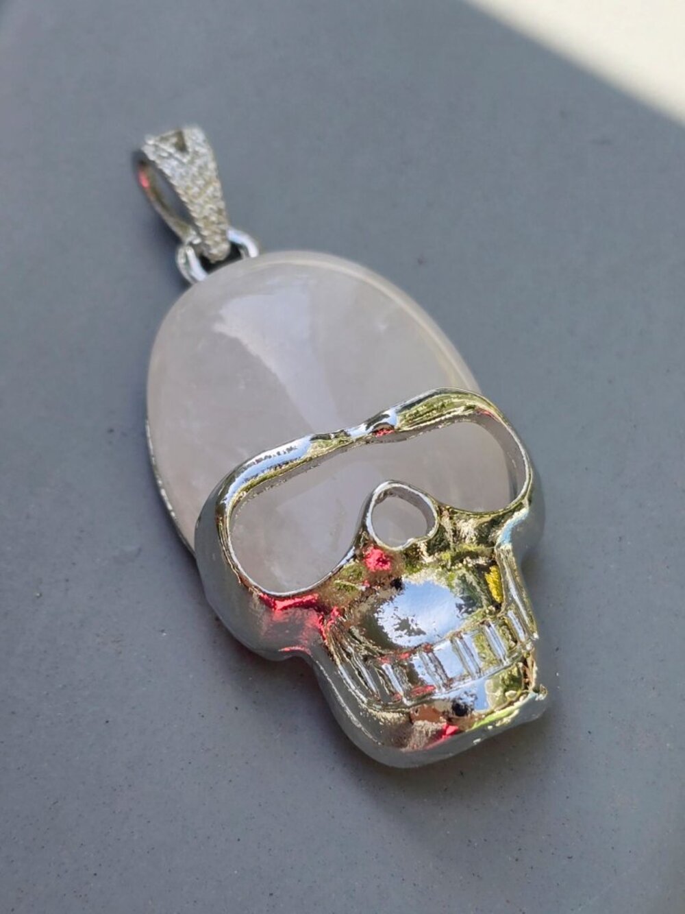 Hand Crafted ✦ Rose Quartz Stainless Steel Skull Pendant ✦ Gothic Pink Gemstone - Picture 5 of 7